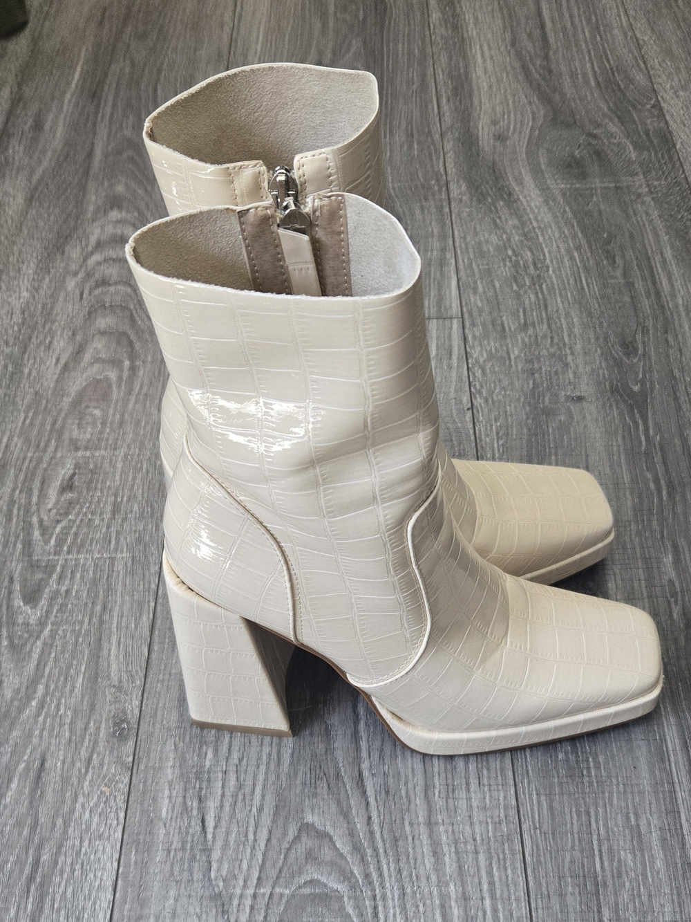 Princess Polly Jamie Croc Platform Boots Cream Square Toe Size 6. - Picture 3 of 9